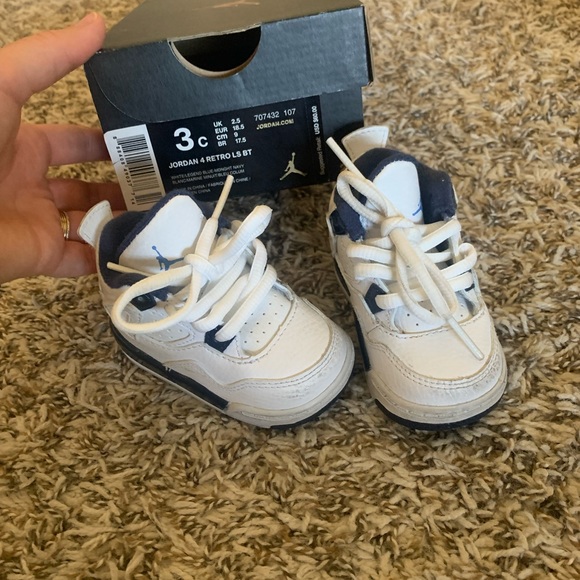 JORDAN 4 RETRO | Size 3C - Picture 2 of 5